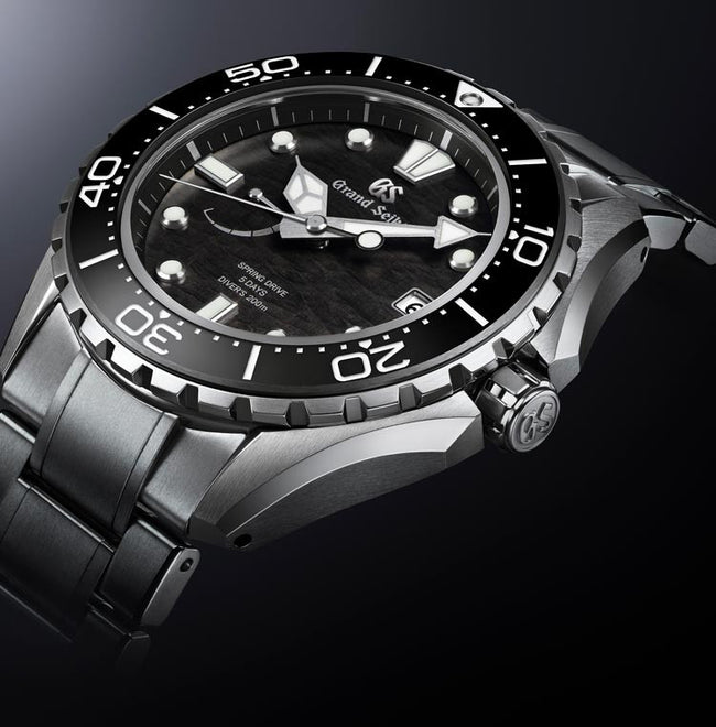 SLGA015 -  Evolution 9 9RA5 High Intensity Titanium Diver's 200m