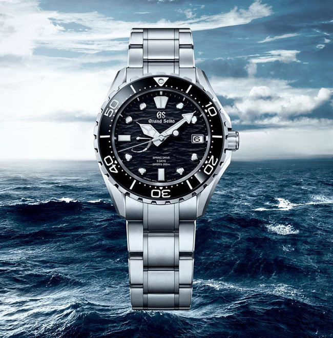 SLGA015 -  Evolution 9 9RA5 High Intensity Titanium Diver's 200m