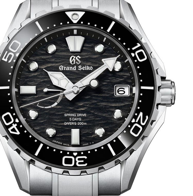 SLGA015 -  Evolution 9 9RA5 High Intensity Titanium Diver's 200m