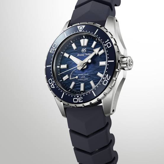 SLGB023 - Spring Drive U.F.A. Ushio 300 Titanium Diver